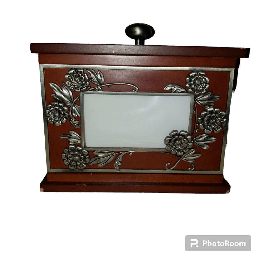 Vintage Target Brands Floral Metal Mahogany Wood 4×6 Picture Box